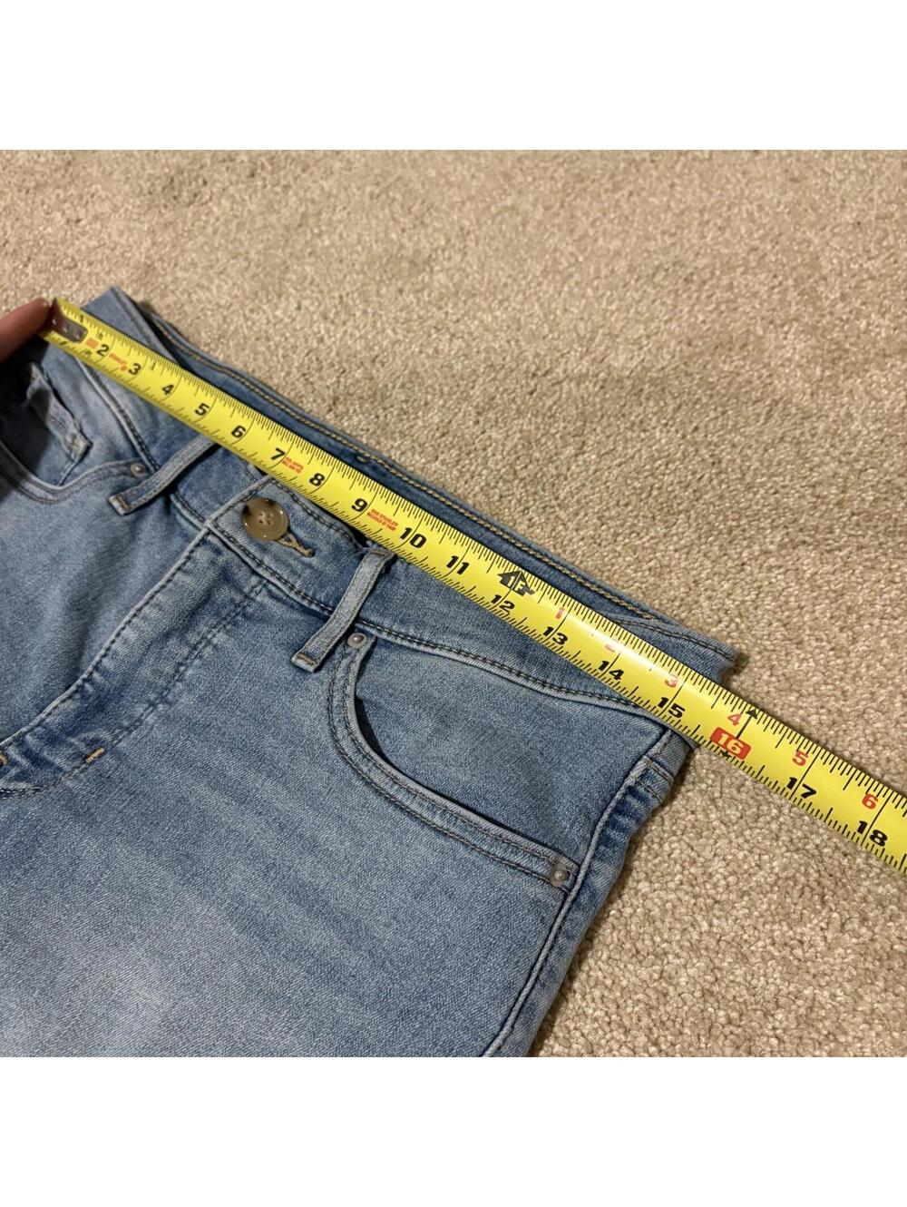 Levis 311 Shaping Skinny Jeans Womens 30 Blue Light Wash 30x29 **Button Replaced - Picture 8 of 10
